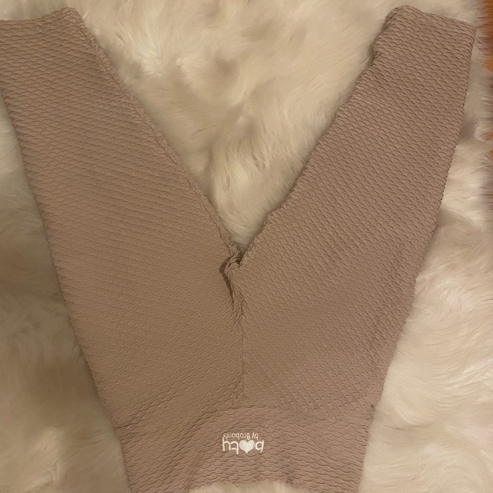 Booty by brabants nude croco skin cropped leggings